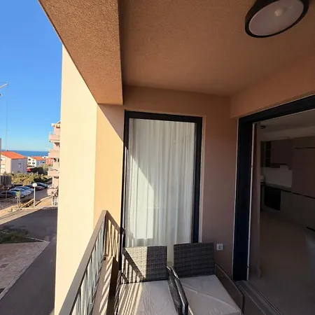 아파트 Grand Romansa - A New Apartment, Walking Distance To The 자다르