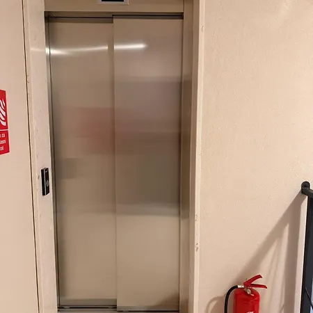 아파트 Grand Romansa - A New Apartment, Walking Distance To The 자다르